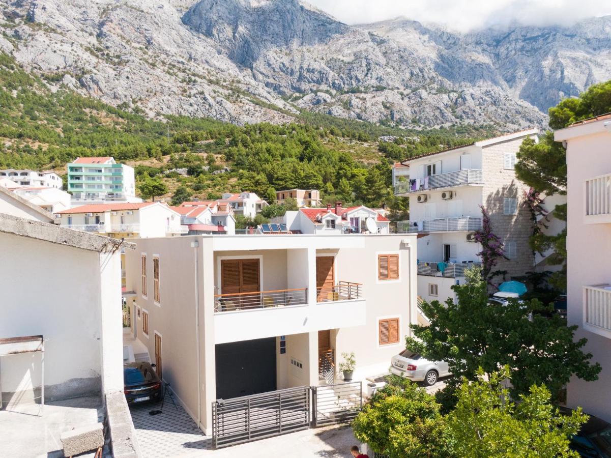 Apartmani Benzon Baska Voda Exterior photo
