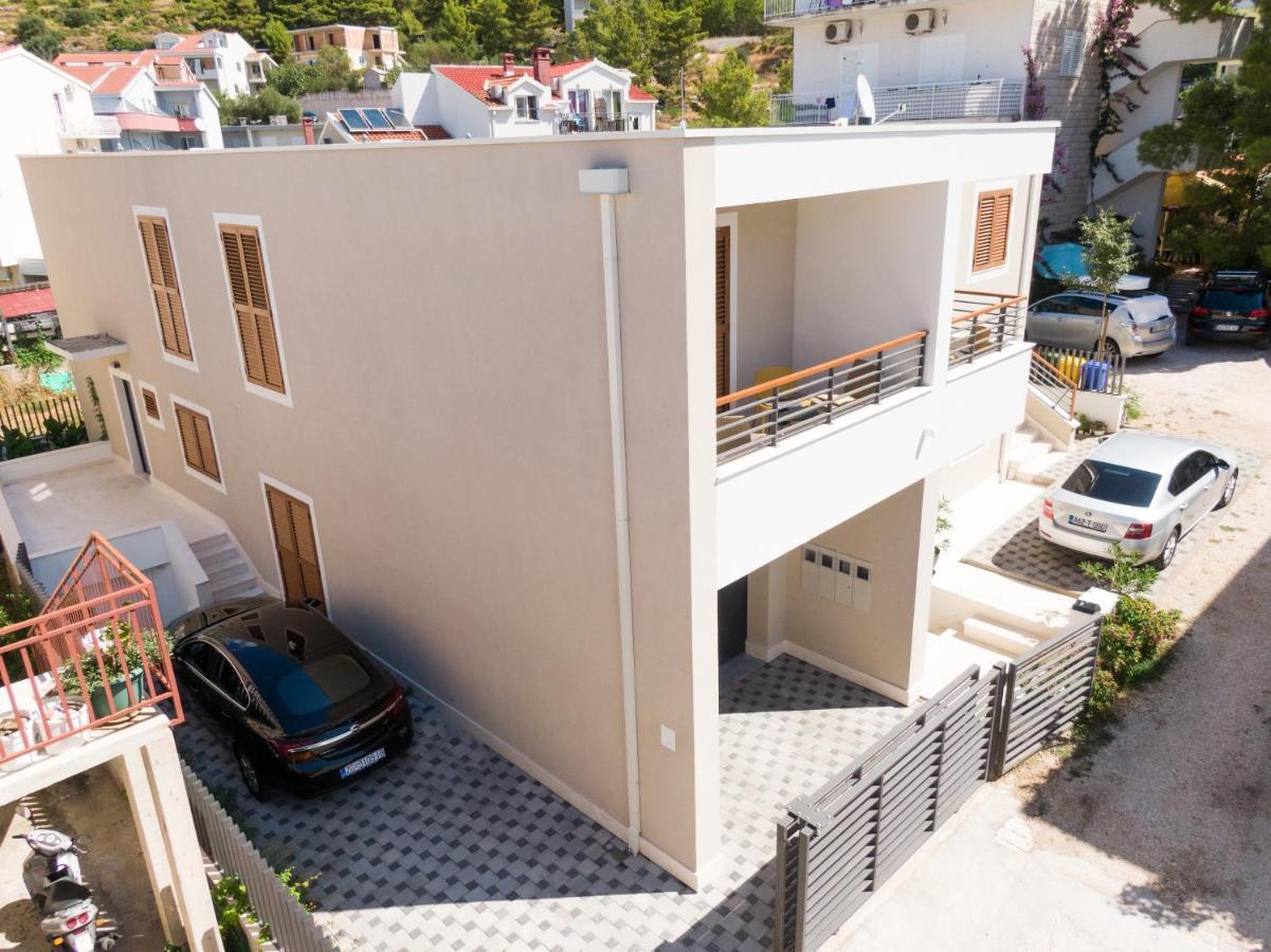 Apartmani Benzon Baska Voda Exterior photo